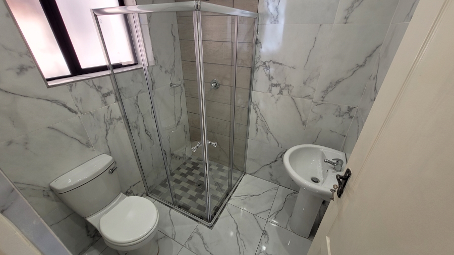 6 Bedroom Property for Sale in Nelspruit Ext 5 Mpumalanga