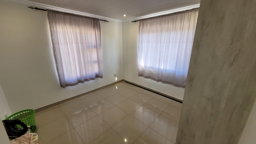 6 Bedroom Property for Sale in Nelspruit Ext 5 Mpumalanga