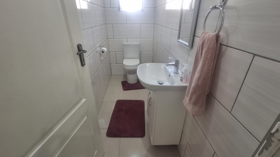 6 Bedroom Property for Sale in Nelspruit Ext 5 Mpumalanga