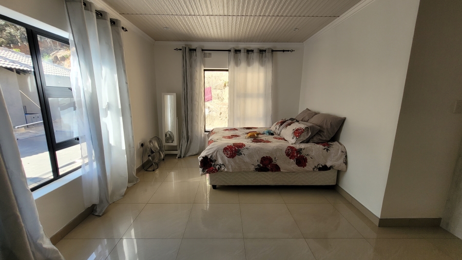 6 Bedroom Property for Sale in Nelspruit Ext 5 Mpumalanga