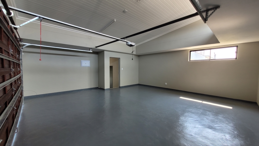 3 Bedroom Property for Sale in Sonheuwel Mpumalanga