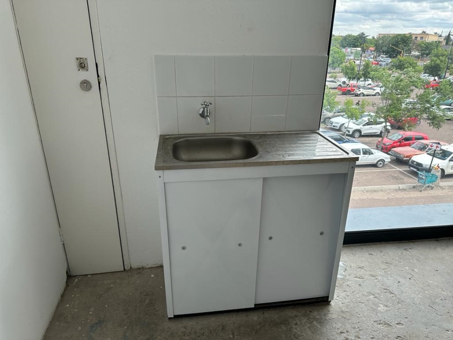 To Let commercial Property for Rent in Die Heuwel Mpumalanga