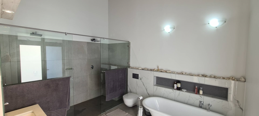 10 Bedroom Property for Sale in White River Mpumalanga