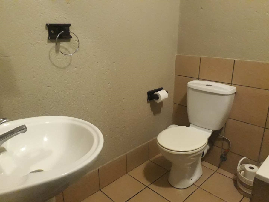 To Let 2 Bedroom Property for Rent in Nelspruit Mpumalanga