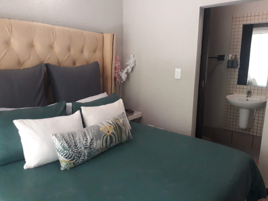 To Let 2 Bedroom Property for Rent in Nelspruit Mpumalanga