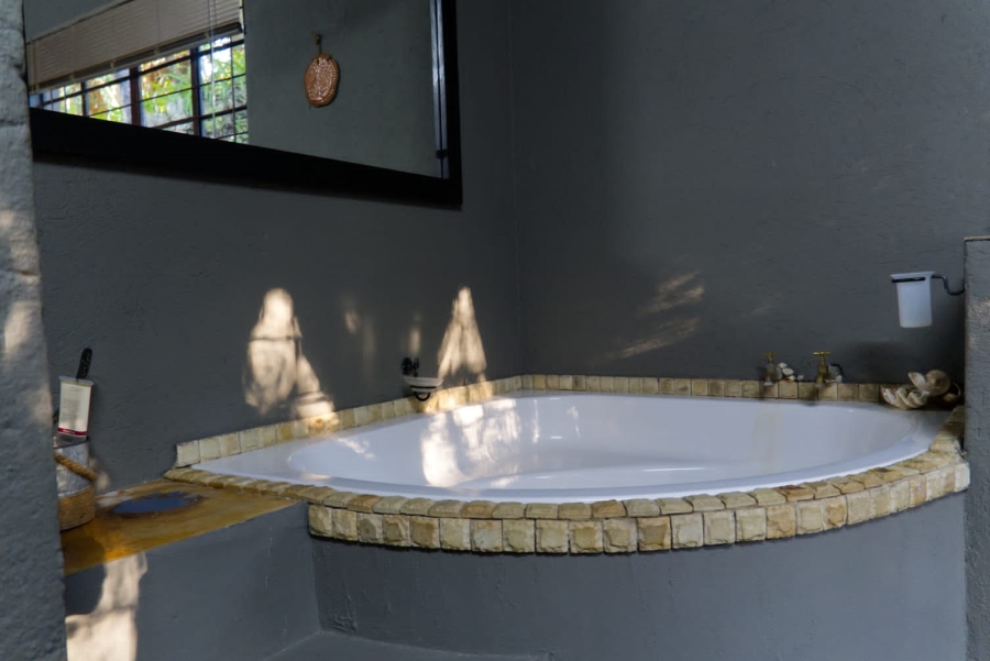 6 Bedroom Property for Sale in Granite Hill Mpumalanga