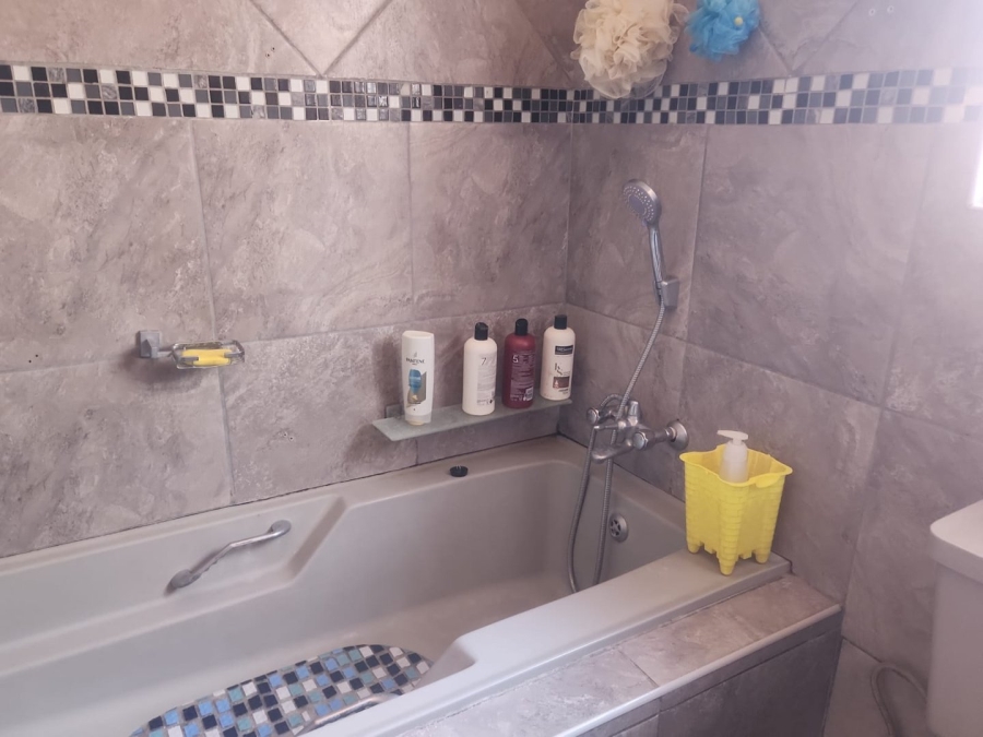 2 Bedroom Property for Sale in Meyerville Mpumalanga