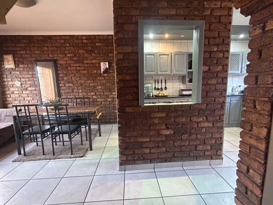 3 Bedroom Property for Sale in Middelburg Central Mpumalanga