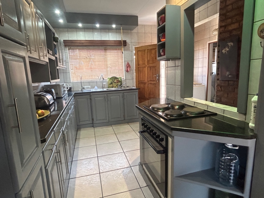 3 Bedroom Property for Sale in Middelburg Central Mpumalanga