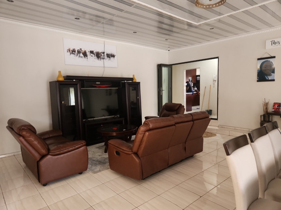 4 Bedroom Property for Sale in Standerton Mpumalanga