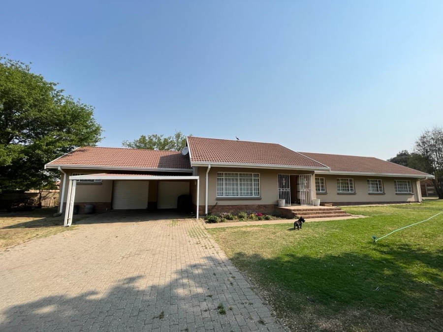 4 Bedroom Property for Sale in Standerton Mpumalanga