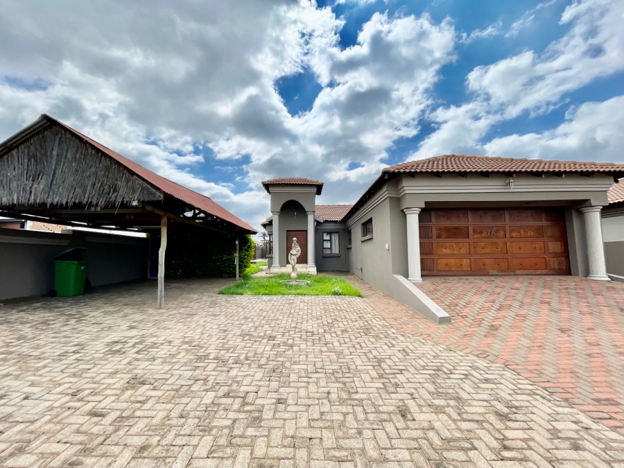 4 Bedroom Property for Sale in Aerorand Mpumalanga