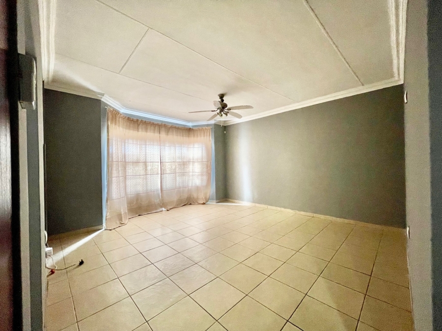 4 Bedroom Property for Sale in Aerorand Mpumalanga