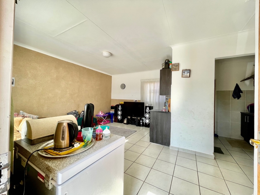 To Let 3 Bedroom Property for Rent in Hlalamandi Mpumalanga