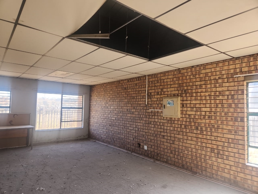 To Let Commercial Property for Rent in Standerton Rural Mpumalanga