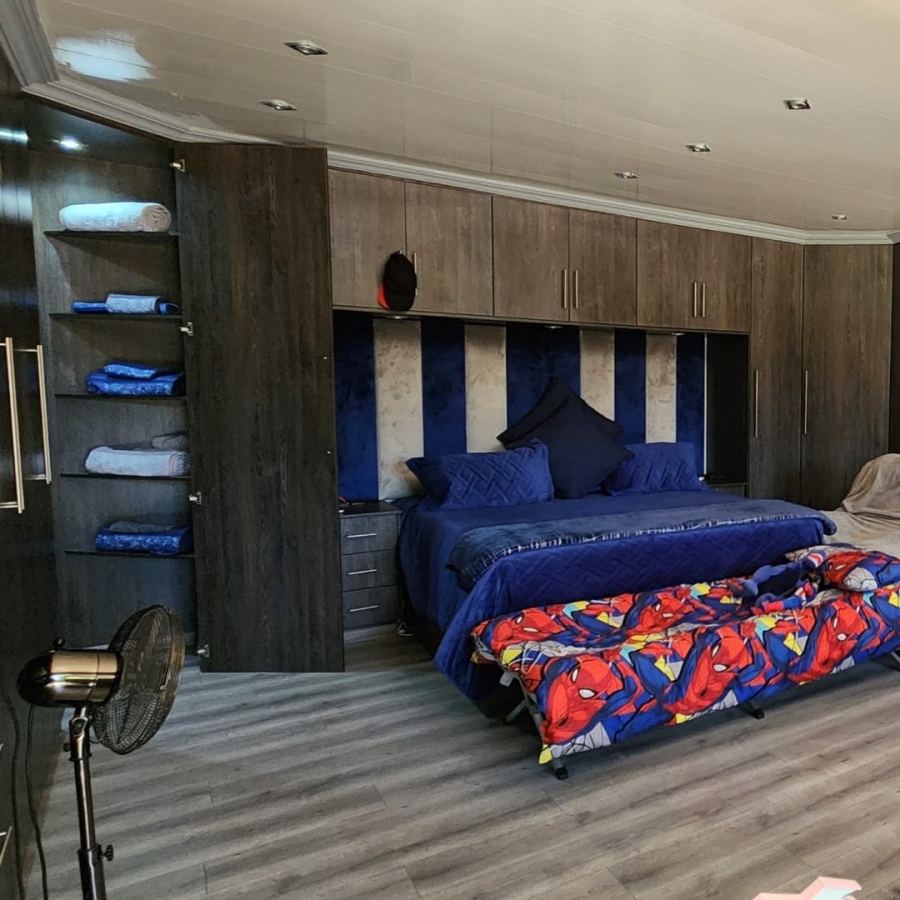 5 Bedroom Property for Sale in Meyerville Mpumalanga