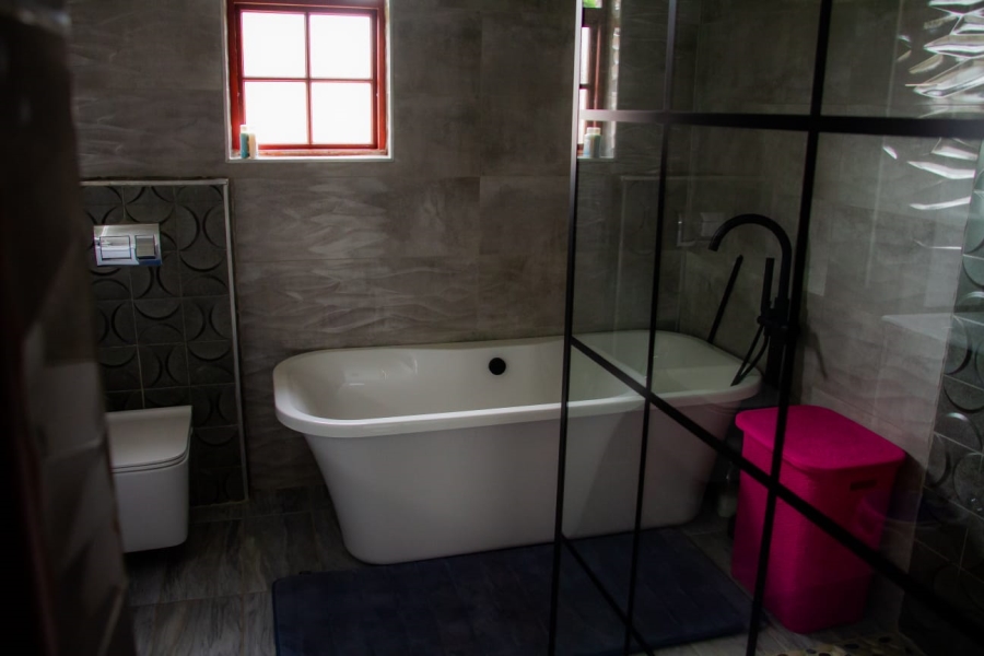 5 Bedroom Property for Sale in Meyerville Mpumalanga