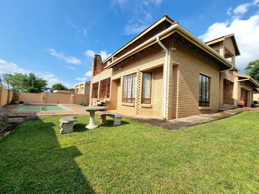 4 Bedroom Property for Sale in White River Ext 18 Mpumalanga