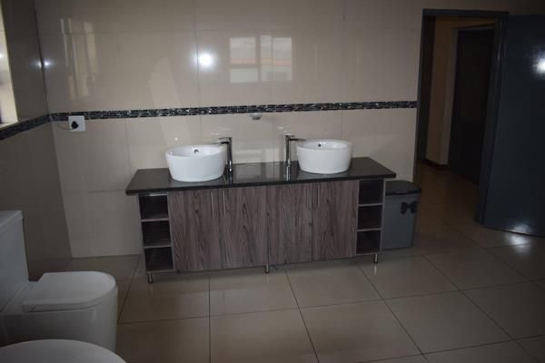 4 Bedroom Property for Sale in Reyno Ridge Mpumalanga