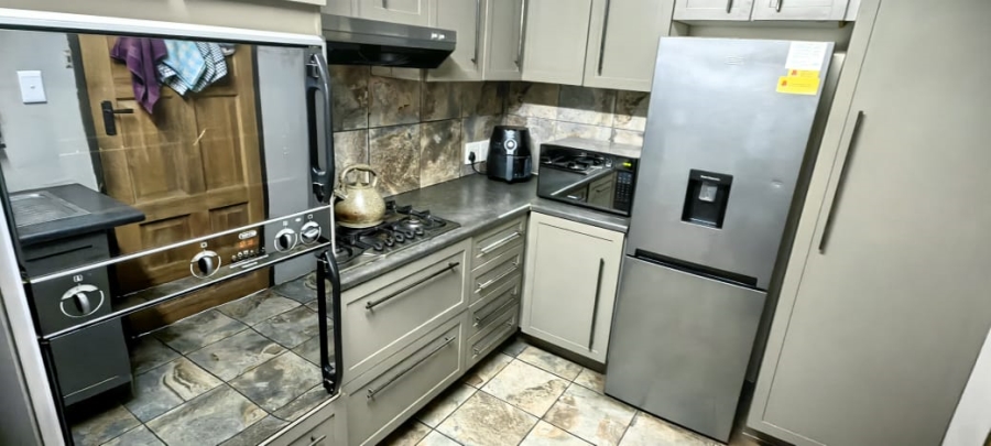 3 Bedroom Property for Sale in Eloff Mpumalanga