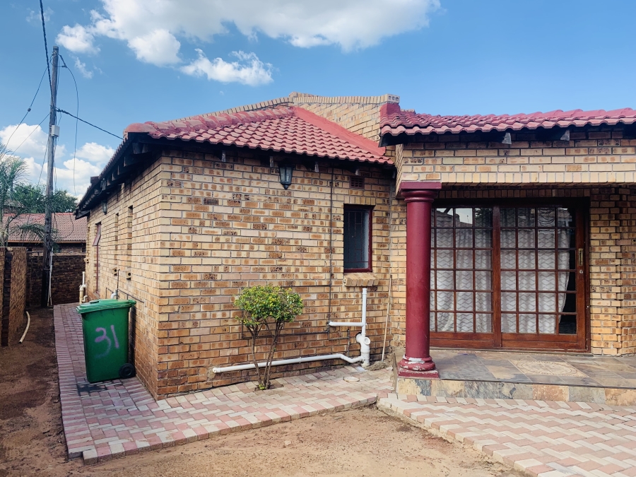 3 Bedroom Property for Sale in Mineralia Mpumalanga