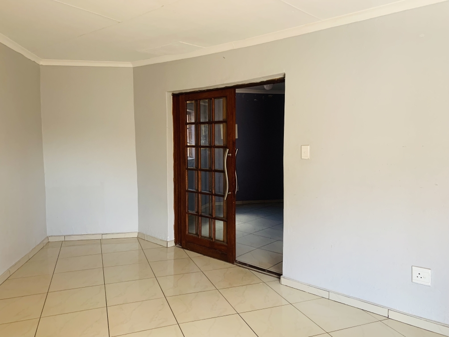 3 Bedroom Property for Sale in Mineralia Mpumalanga