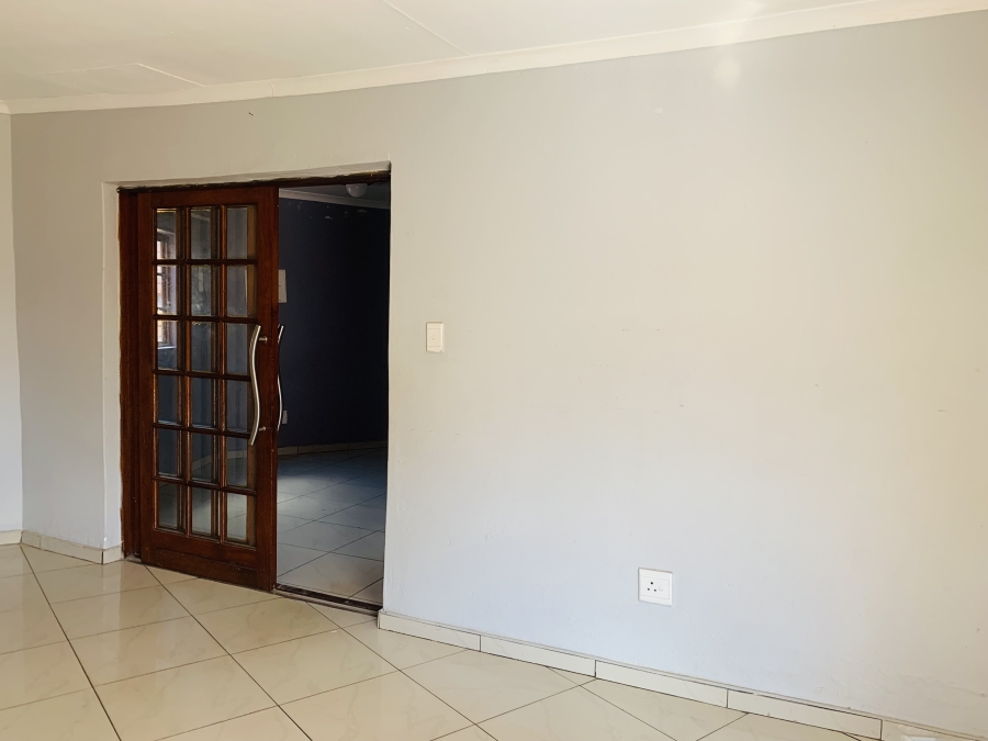 3 Bedroom Property for Sale in Mineralia Mpumalanga