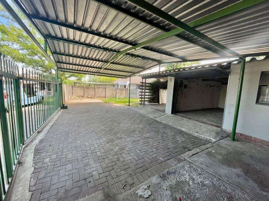 Commercial Property for Sale in Kruinpark Mpumalanga