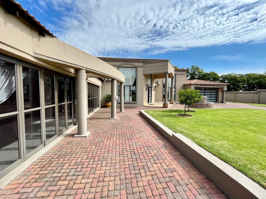 3 Bedroom Property for Sale in Suidheuwel Mpumalanga