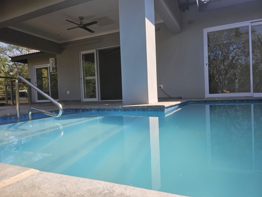 3 Bedroom Property for Sale in Marloth Park Mpumalanga