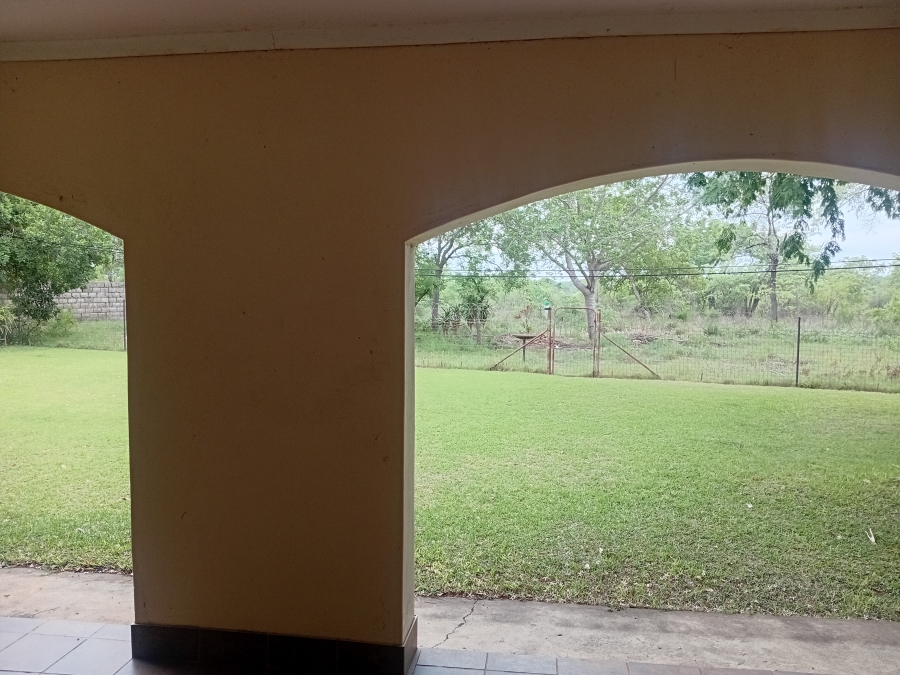 4 Bedroom Property for Sale in Hectorspruit Mpumalanga