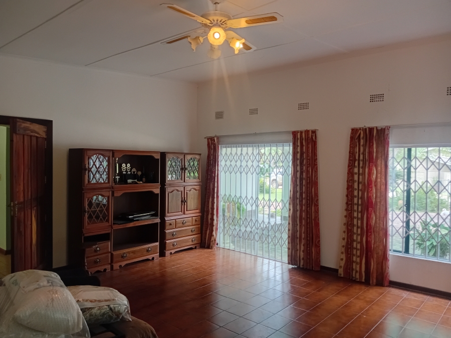 4 Bedroom Property for Sale in Hectorspruit Mpumalanga