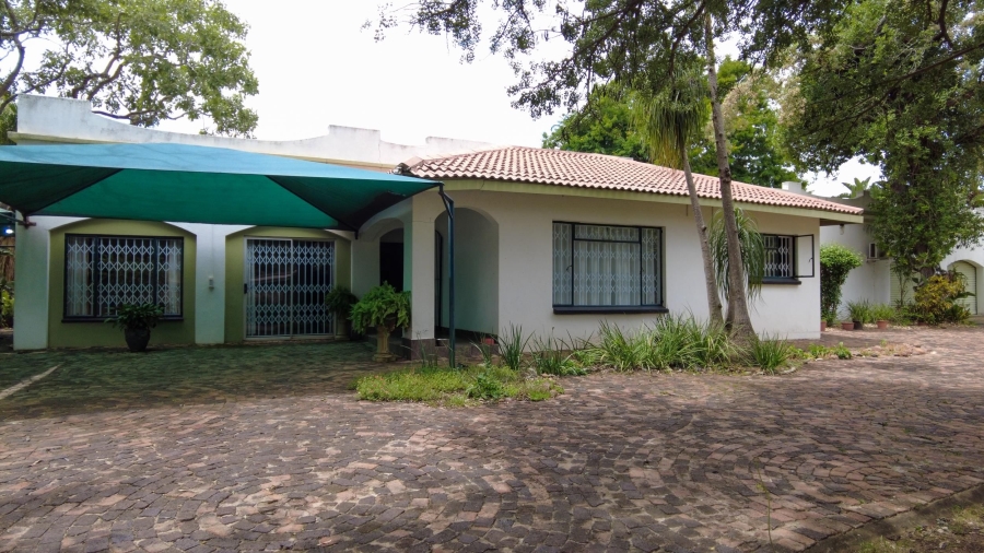 4 Bedroom Property for Sale in Hectorspruit Mpumalanga