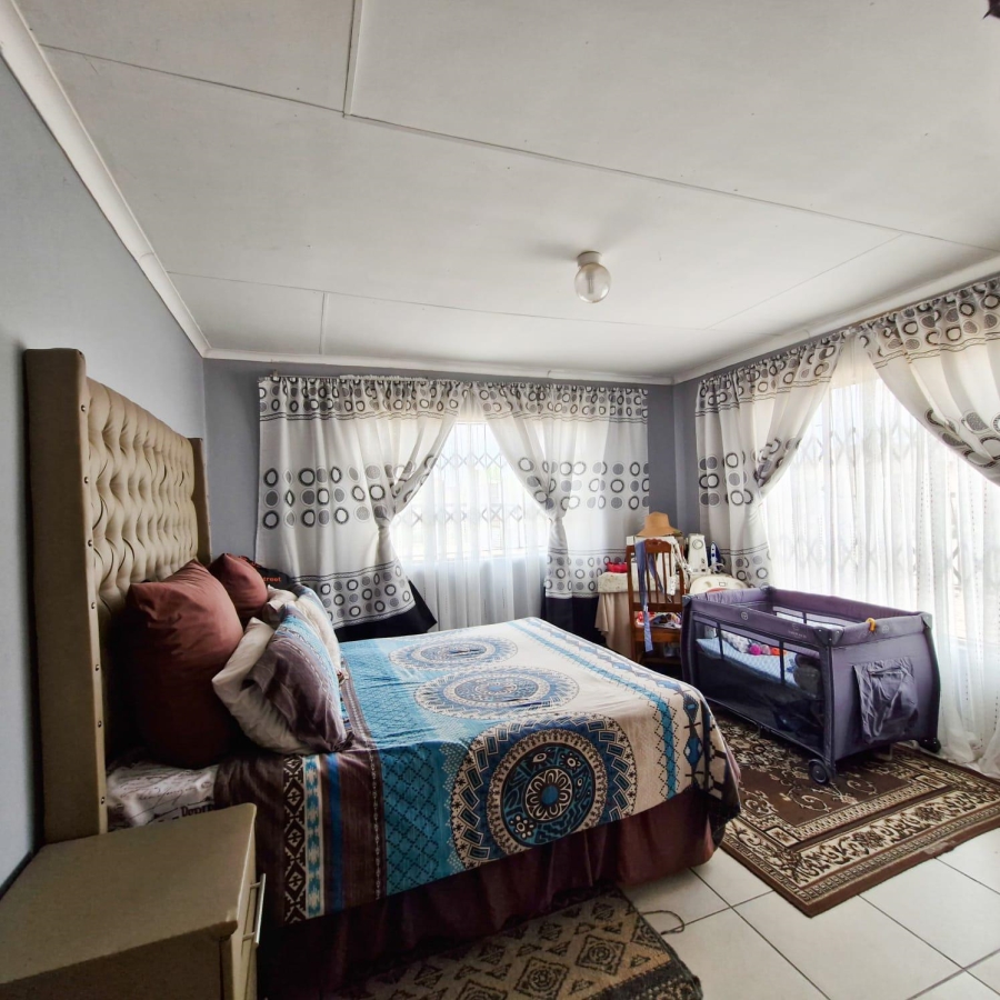 3 Bedroom Property for Sale in Embalenhle Mpumalanga