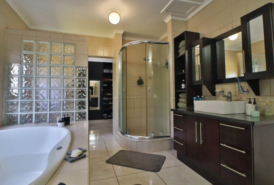 5 Bedroom Property for Sale in Nelspruit Rural Mpumalanga