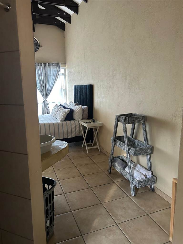 1 Bedroom Property for Sale in West Acres Mpumalanga