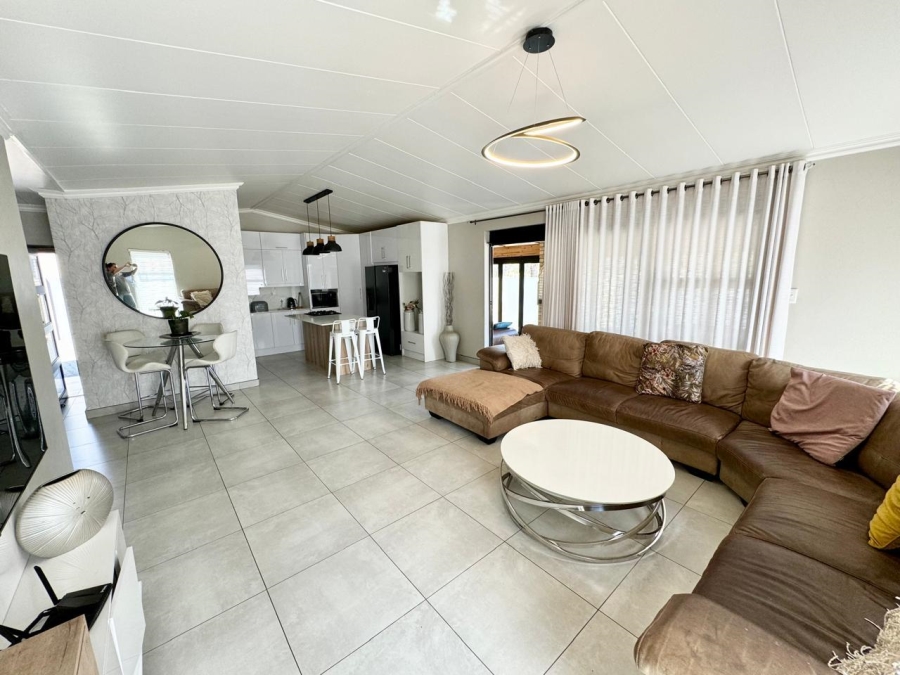 4 Bedroom Property for Sale in Suidheuwel Mpumalanga