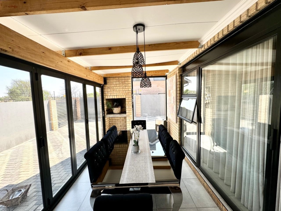 4 Bedroom Property for Sale in Suidheuwel Mpumalanga