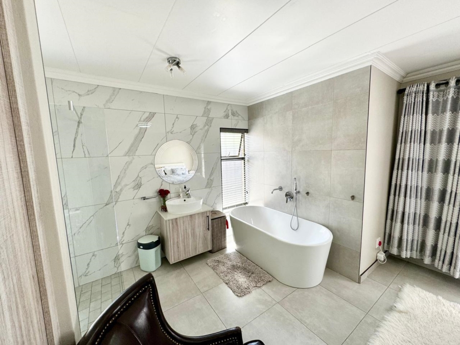 4 Bedroom Property for Sale in Suidheuwel Mpumalanga