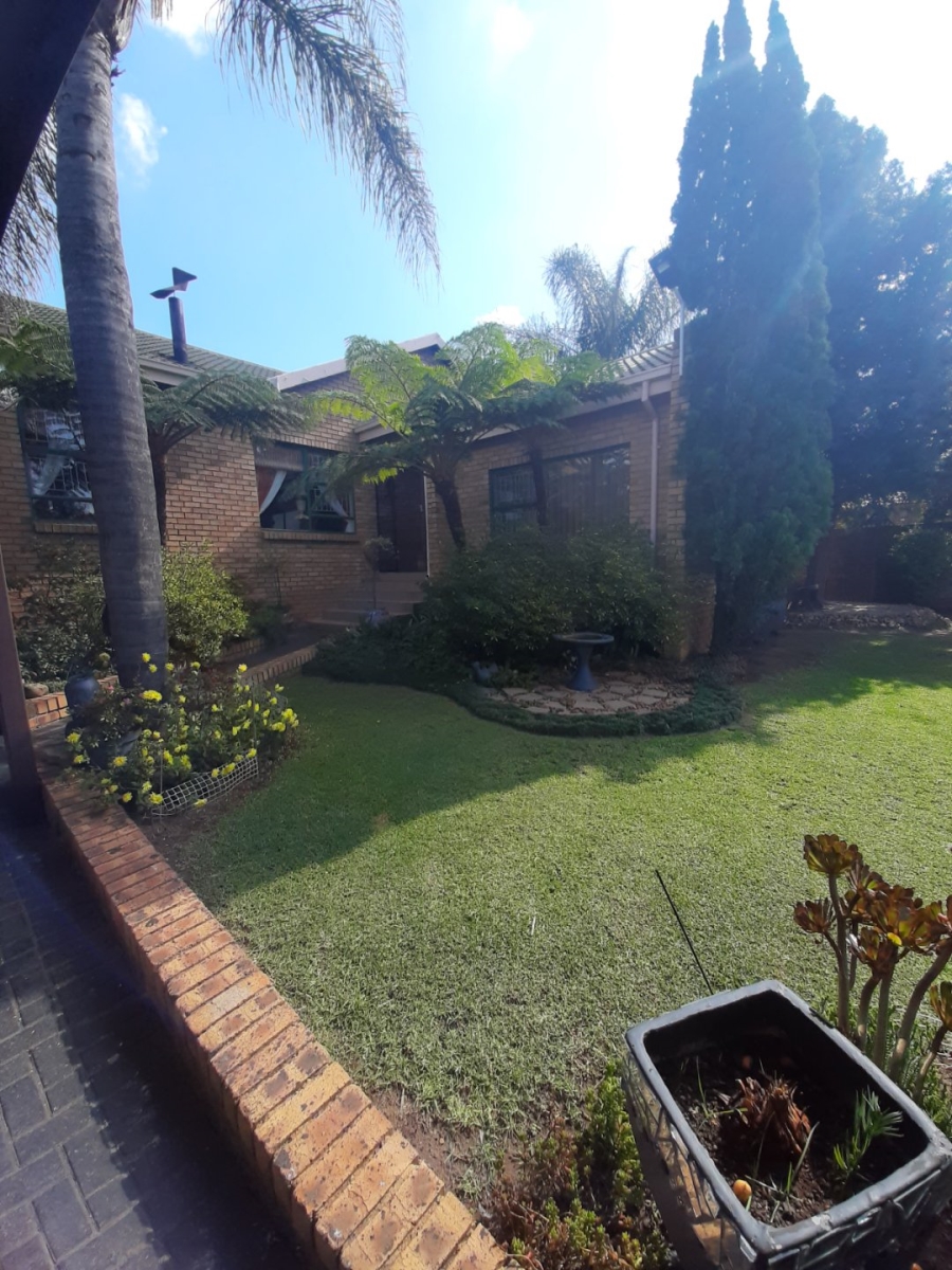 4 Bedroom Property for Sale in Model Park Mpumalanga