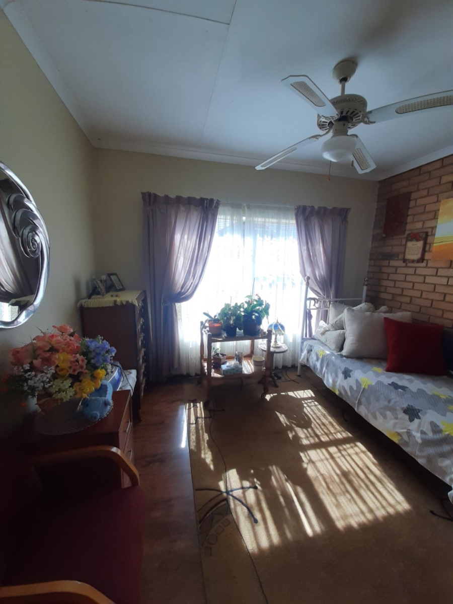 4 Bedroom Property for Sale in Model Park Mpumalanga