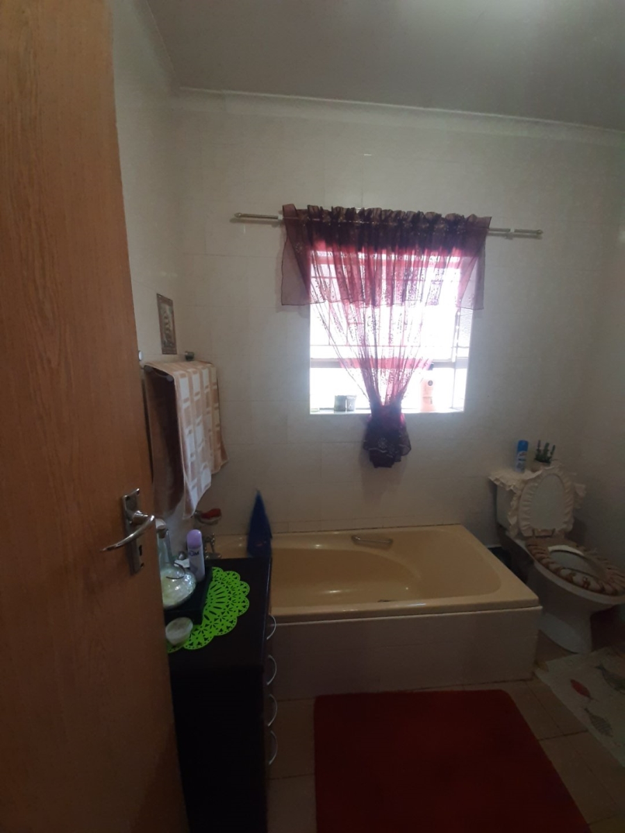 4 Bedroom Property for Sale in Model Park Mpumalanga