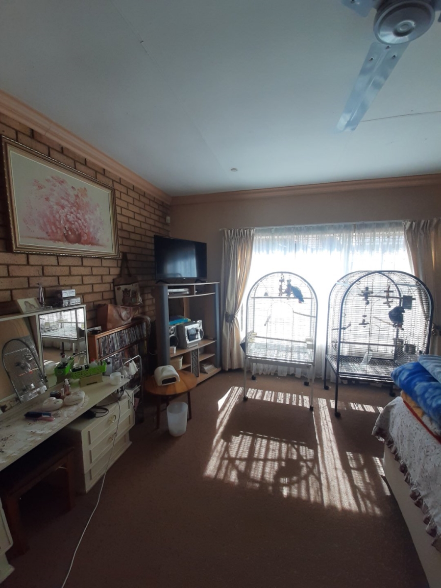 4 Bedroom Property for Sale in Model Park Mpumalanga