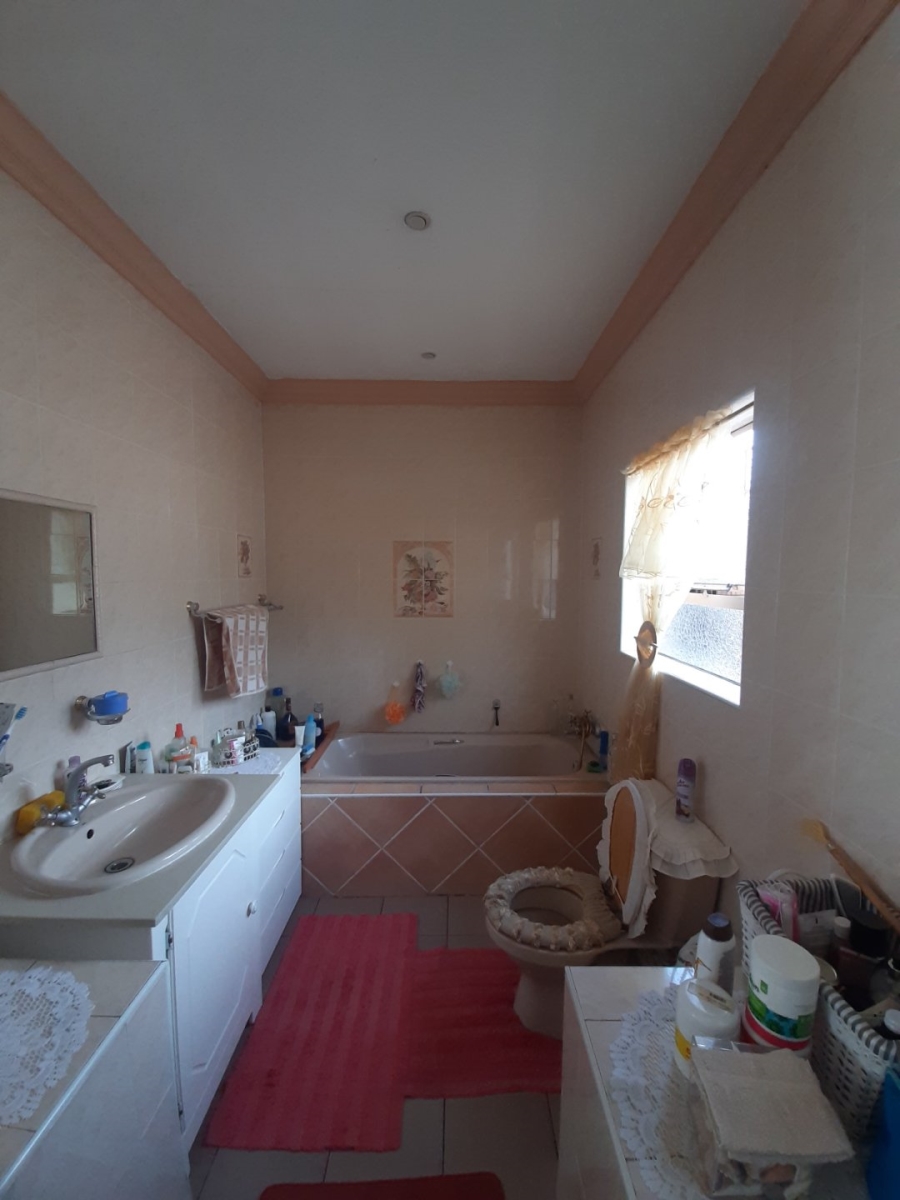 4 Bedroom Property for Sale in Model Park Mpumalanga