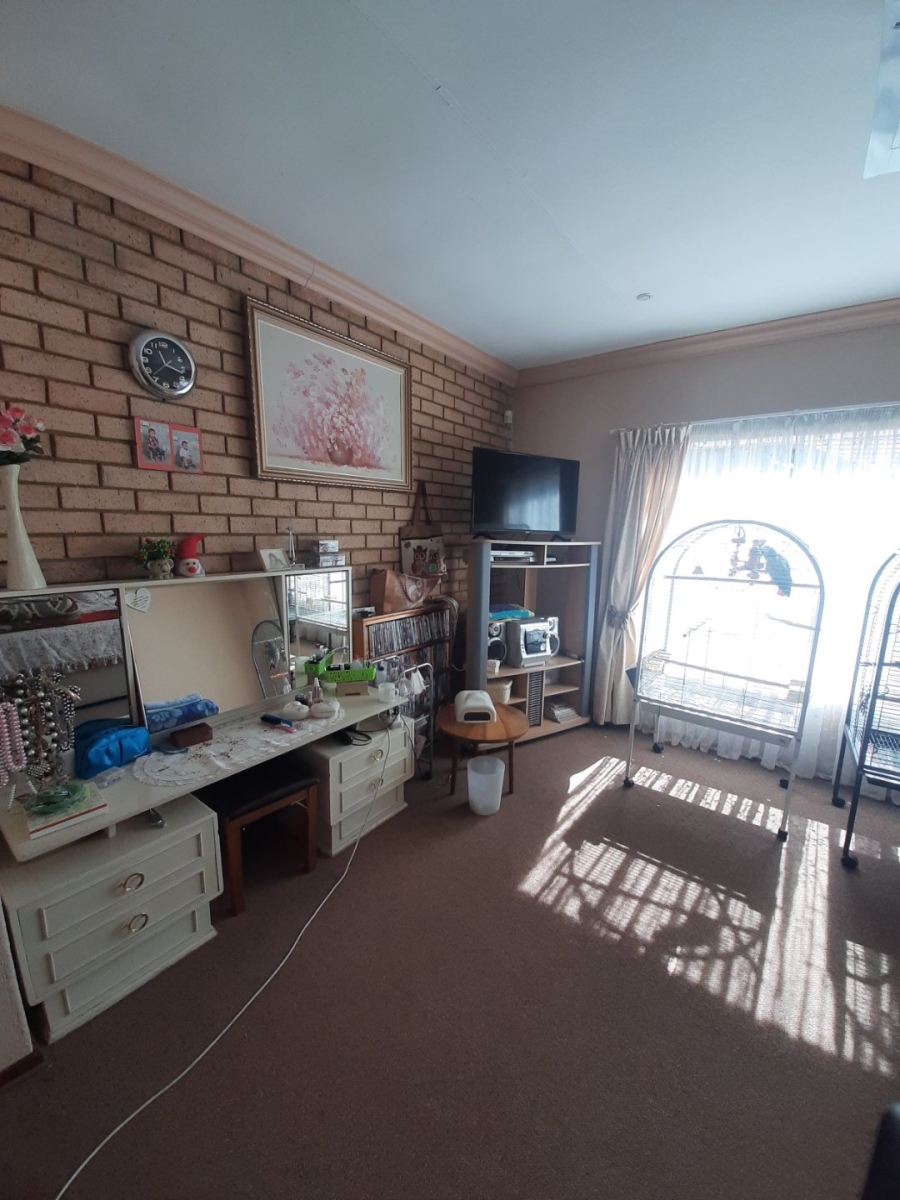 4 Bedroom Property for Sale in Model Park Mpumalanga