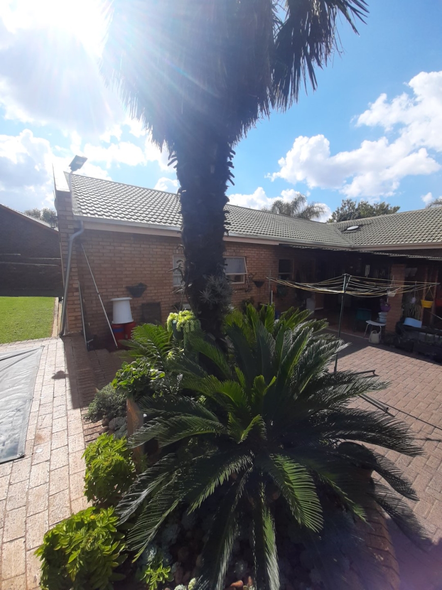 4 Bedroom Property for Sale in Model Park Mpumalanga