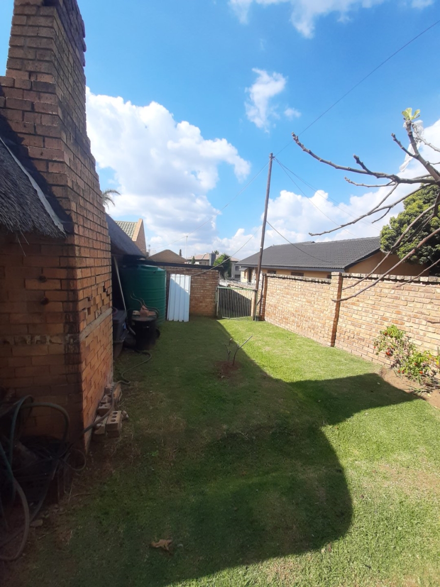 4 Bedroom Property for Sale in Model Park Mpumalanga