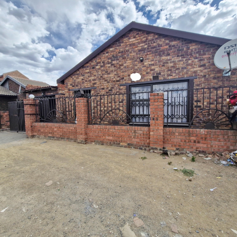3 Bedroom Property for Sale in Embalenhle Mpumalanga