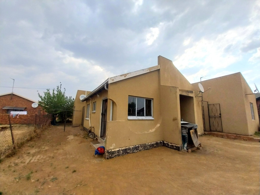 2 Bedroom Property for Sale in Embalenhle Mpumalanga