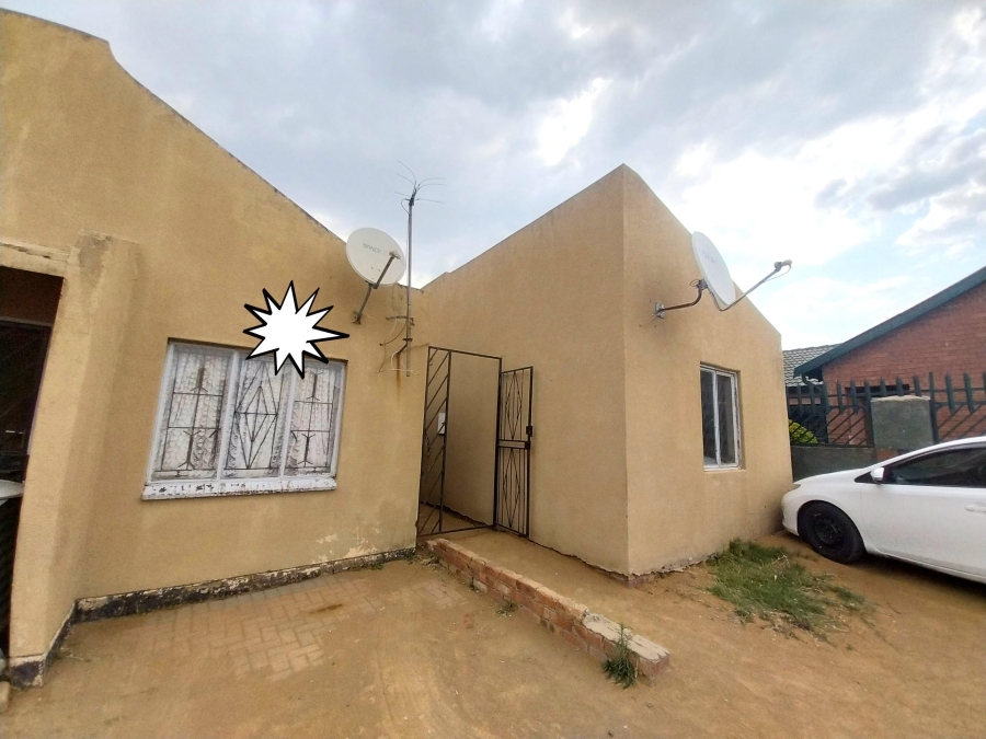 2 Bedroom Property for Sale in Embalenhle Mpumalanga